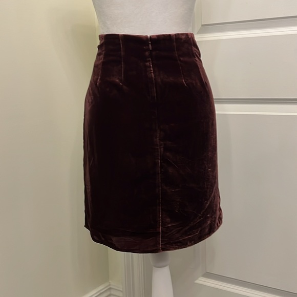 Loft Velvet Twist Shift Skirt Women’s 4 - Picture 4 of 11